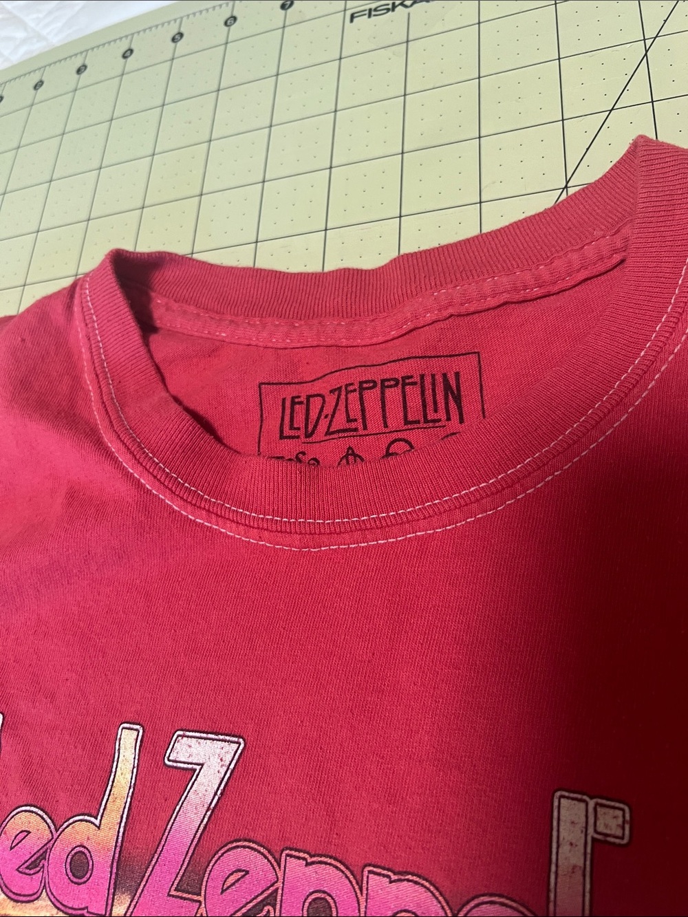 Led Zeppelin Red Crop Top - Band Graphic Tee - Picture 7 of 10
